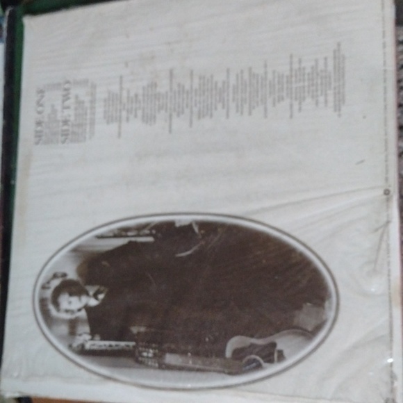 2 for $20☺️Gordan Lightfoot LP - Picture 2 of 2